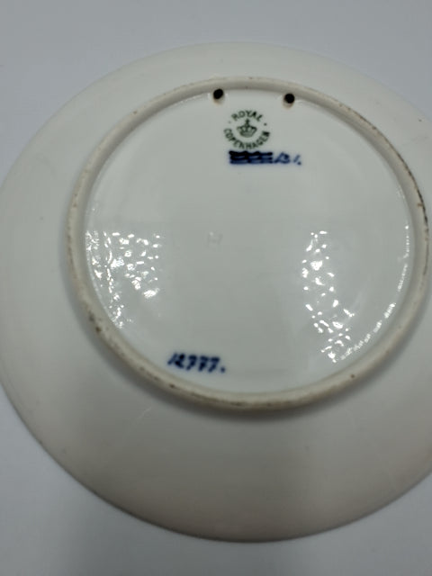 Royal Copenhagen Juleplatte 1916